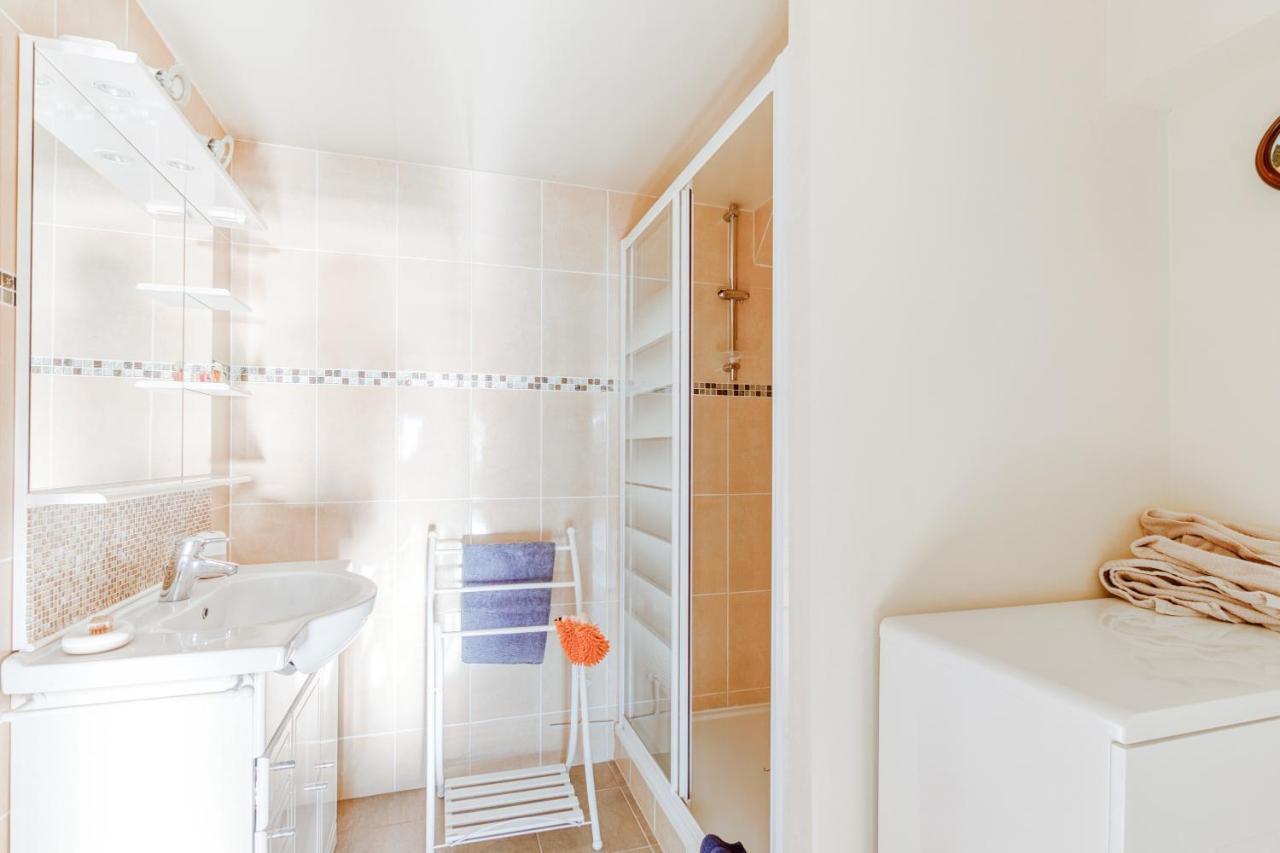 Beau T3 Au Mont Des Oiseaux Apartment Hyères Екстериор снимка